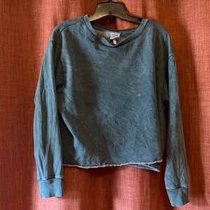 Soft oversized cropped sweater